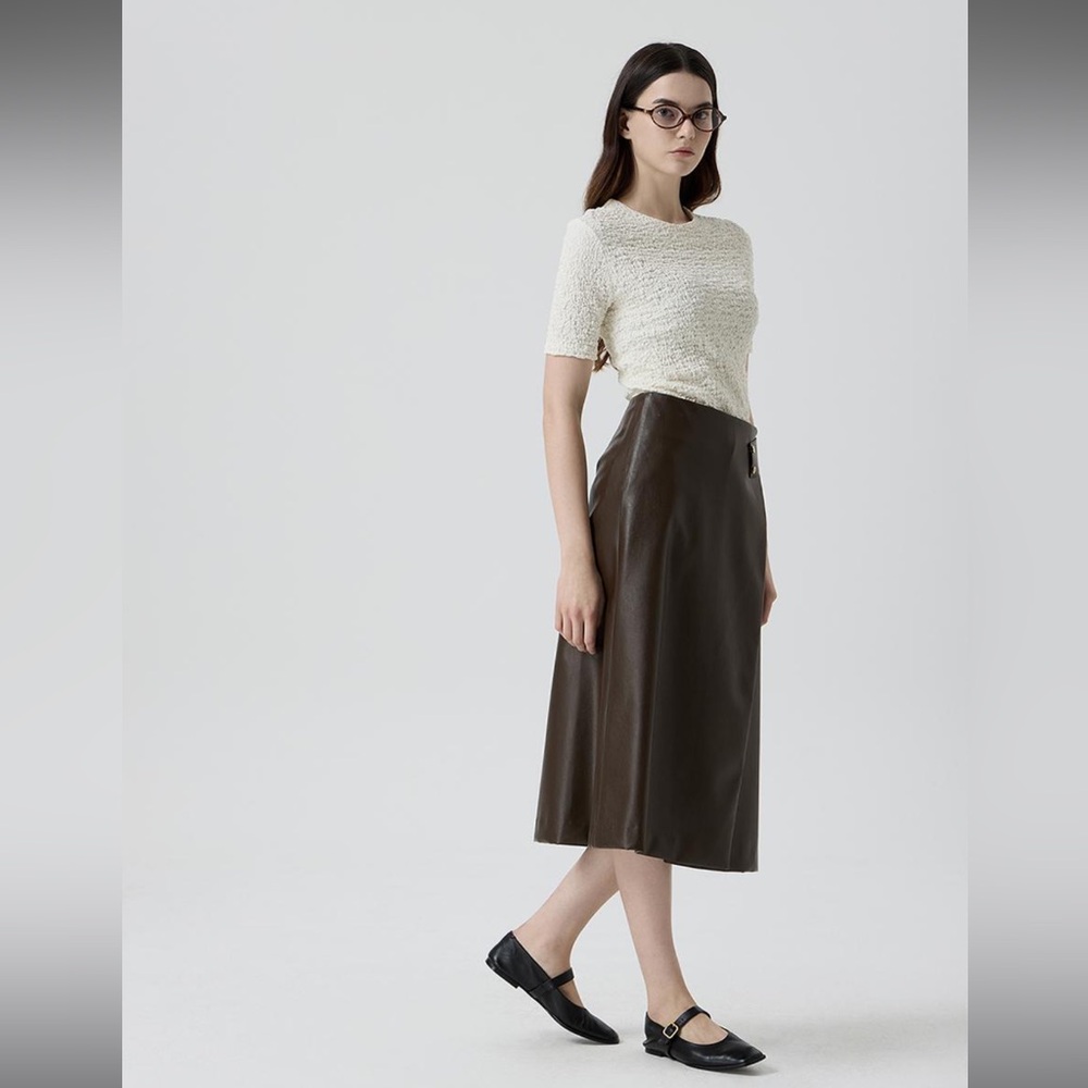Comgen Cream Textured Short Sleeve Top